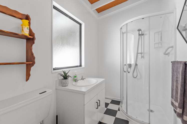 17 Te Rauparaha Street Otaki_10