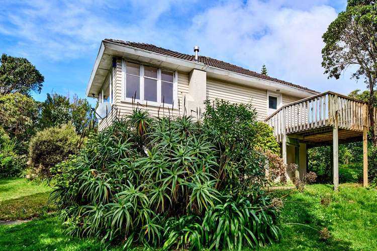 13 Pukerua Beach Road Pukerua Bay_14
