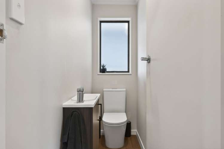 5 Cemetery Road Sanson_9