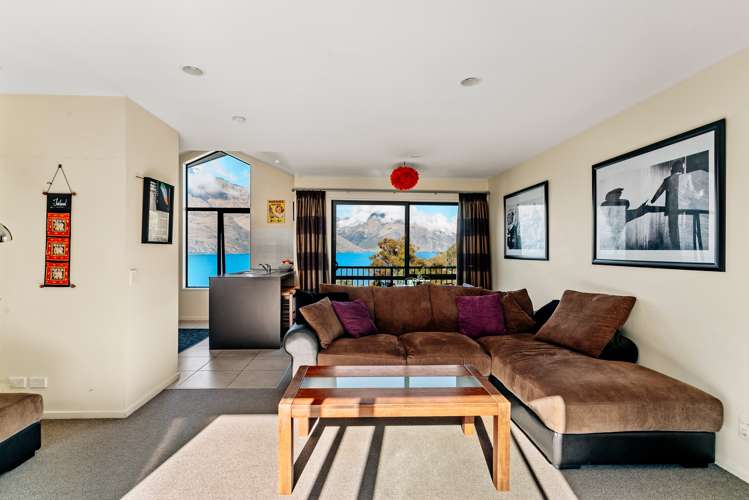 4/8 Mckerrow Place Fernhill/Sunshine Bay_5