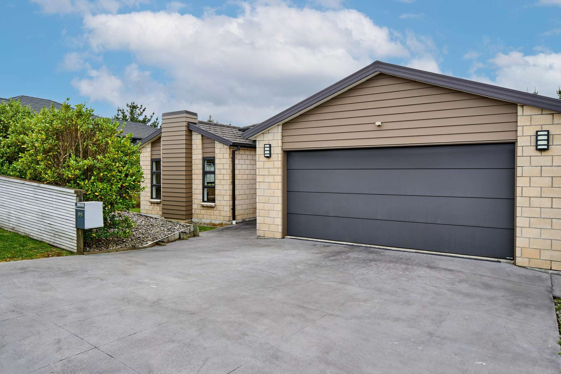 96 Endeavour Drive Whitby_0
