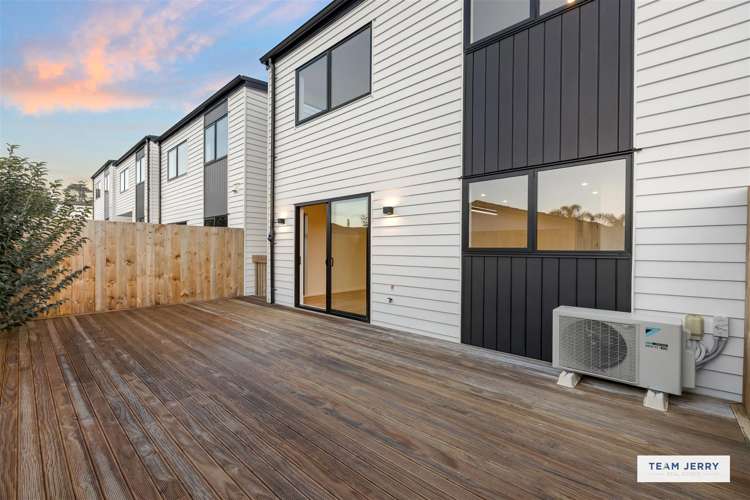 27 Jandell Crescent Bucklands Beach_23