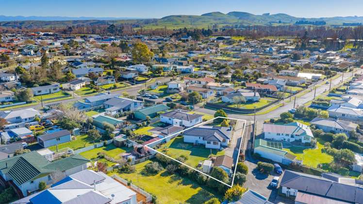 8 Jull Crescent Waipukurau_15