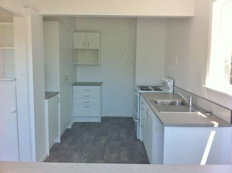 20 Koromiko Street Otaki Beach_8