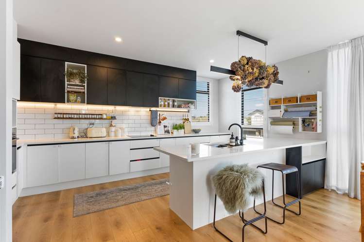 262c Meola Road Point Chevalier_1