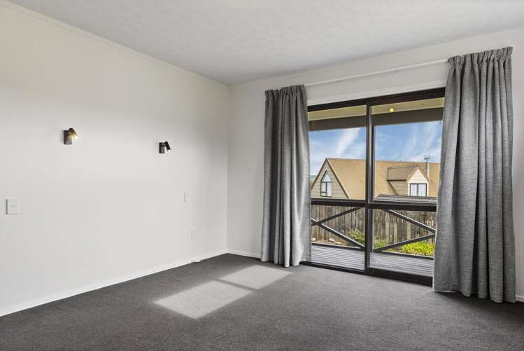 2 Gladstone Grove Richmond Heights_11