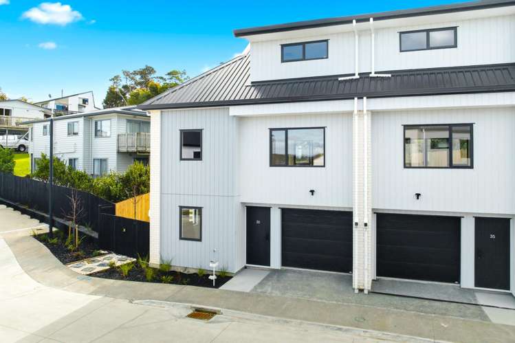 21/20 Melia Place_0