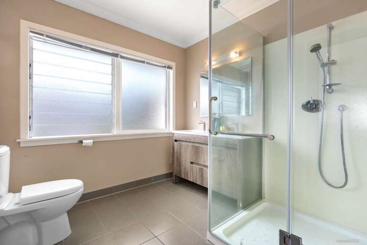 24 Raymond Terrace Northcote_12