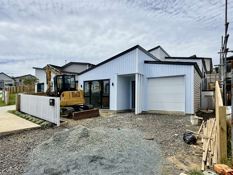 7 Whakairo Crescent Gulf Harbour_2