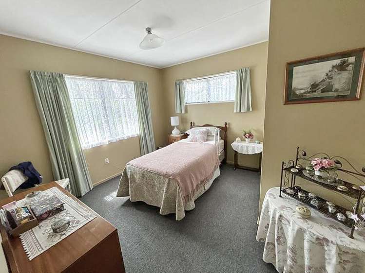 18 Baillie Crescent 10114_3