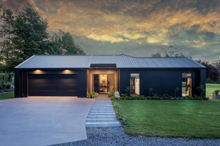 139 Mapara Road Acacia Bay_36