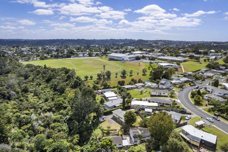 53 Stott Avenue Birkdale_16