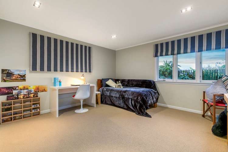 72a Lake Road Narrow Neck_12