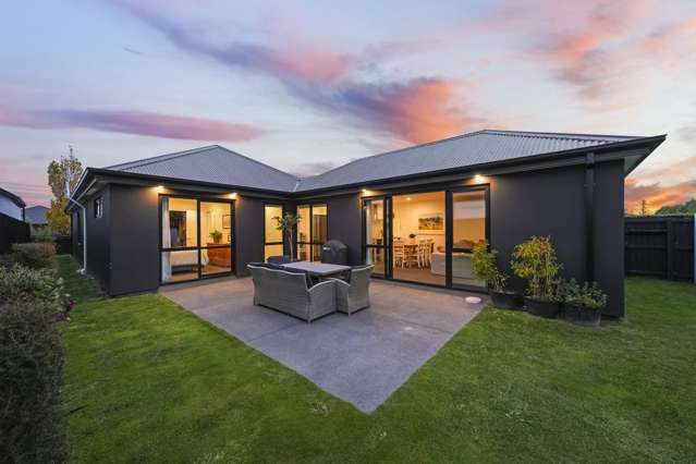 Stylish, Sun-Filled & Seriously Easy Living