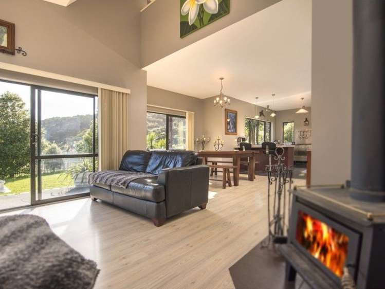 112 Boons Valley Road Waikawa_15