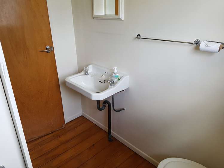 107 Barrowclough Road Whangamata_15