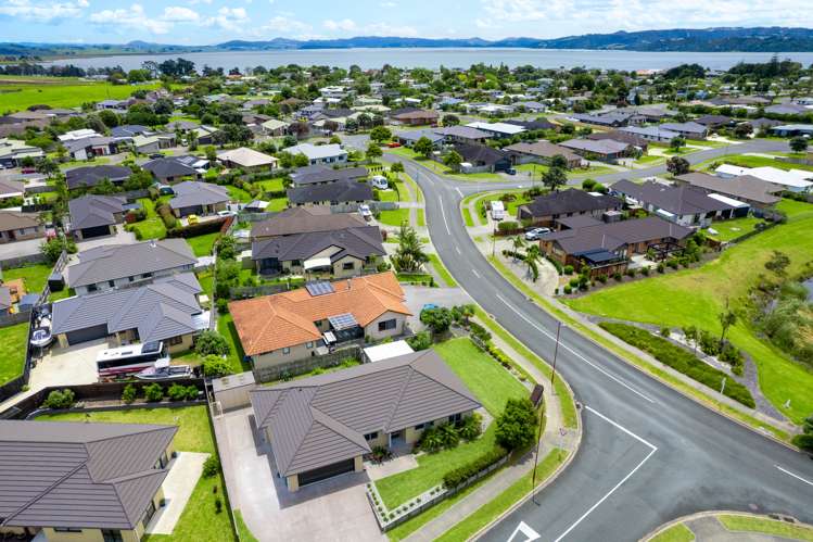 2 Roto View One Tree Point_18