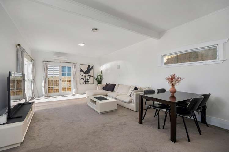 116 Carrington Road Mount Albert_10