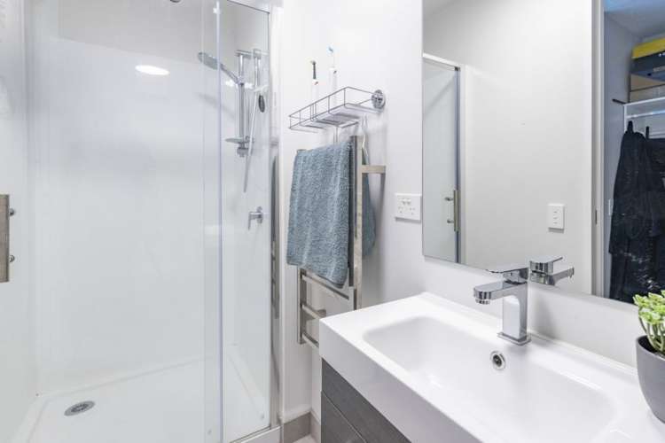 7 McCahon Lane Rolleston_13