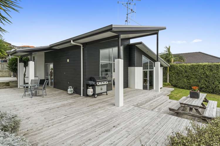 54 Waterside Drive Pyes Pa_18