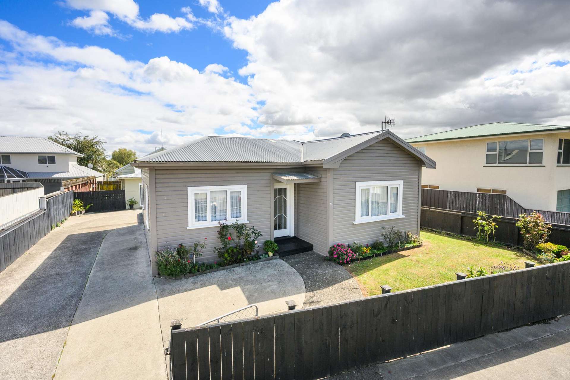 351 Tremaine Avenue Takaro_0