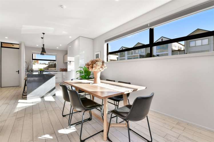 1/4 Stables Lane Silverdale_7