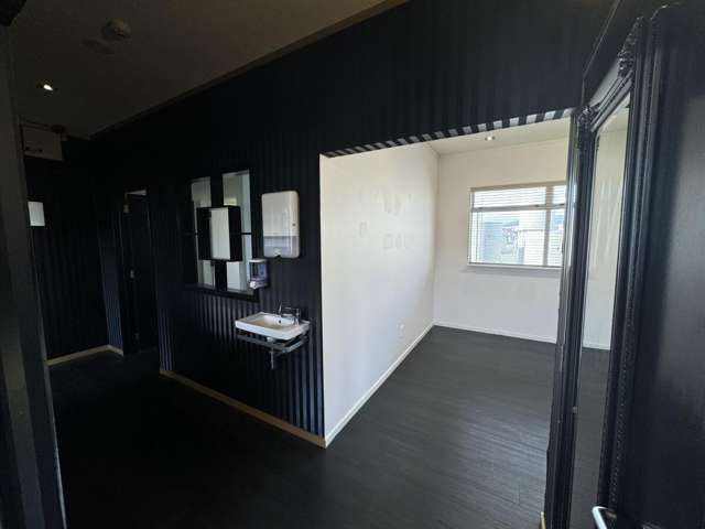 Unit 2, 9  Arko Place Paraparaumu_4