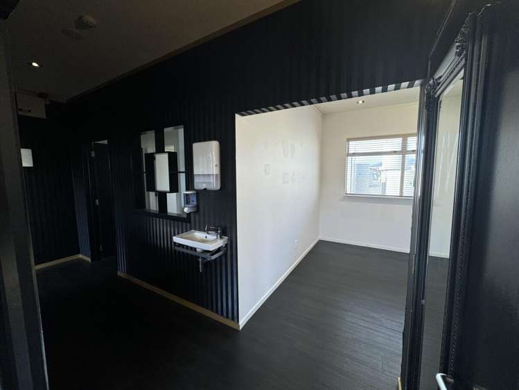 Unit 2, 9  Arko Place Paraparaumu_4