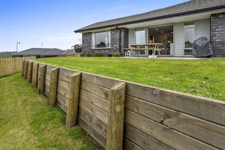 137 Condor Drive Pyes Pa_13