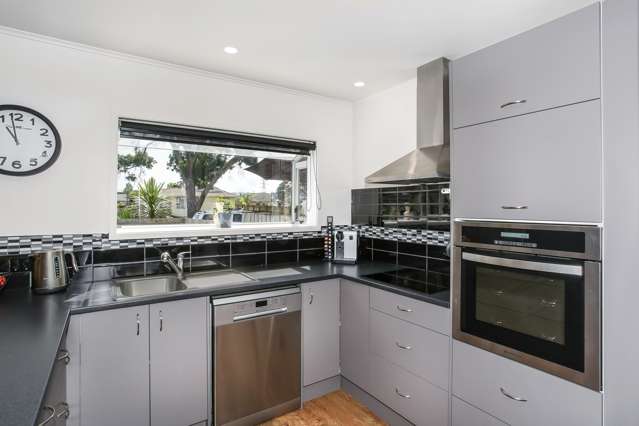 2/30 Waiari Road Conifer Grove_4