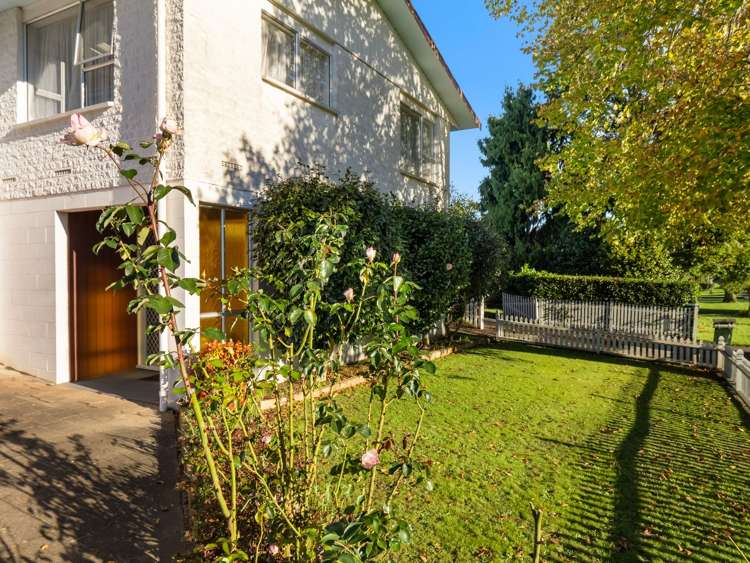 14A Brassey Road Saint Johns Hill_8