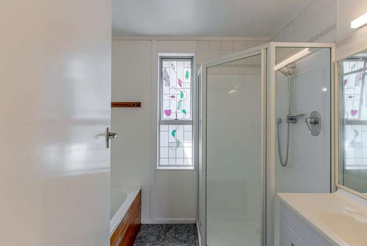 218 Main Road South Raumati South_15