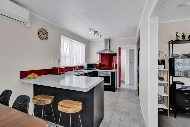 11 Warkworth Grove Bell Block_4