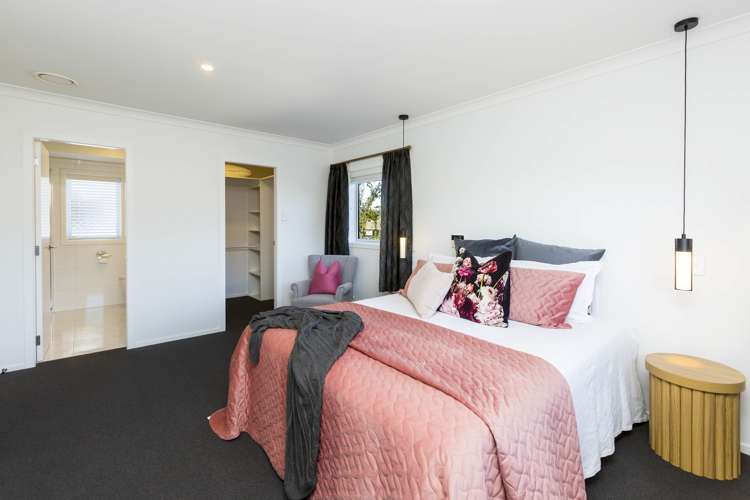 16 Comeskey Grove Elderslea_15