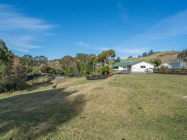 277 Mapara Road Acacia Bay_1