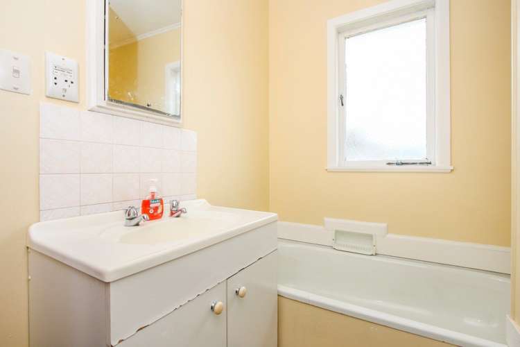 37 Tarata Crescent Mangere Bridge_7