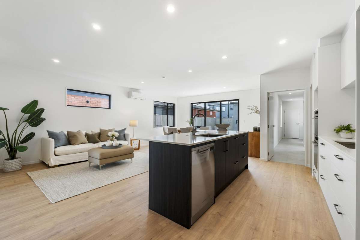 121 Waituarua Drive_1