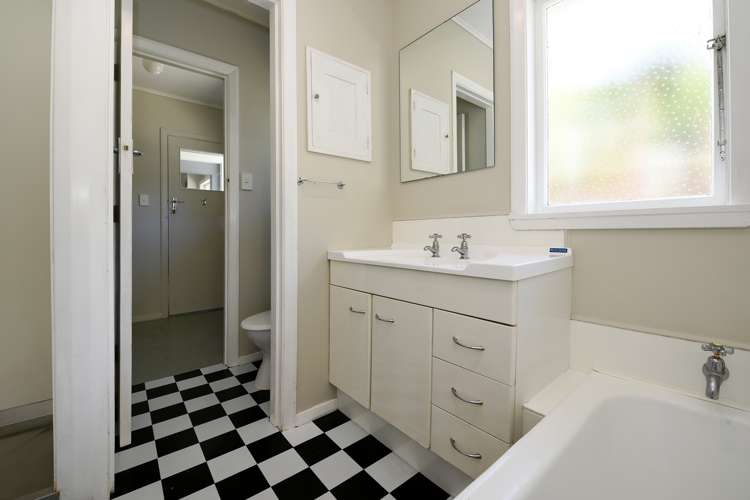 64 Toi Toi Street Toi Toi_12