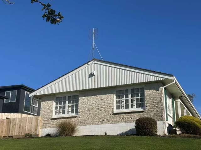 5 Maroubra Place Botany Downs_3