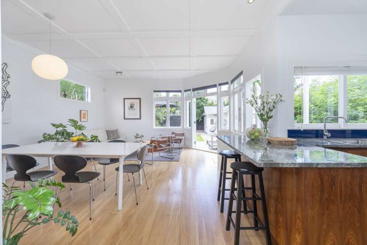 28 Buxton Street Point Chevalier_1