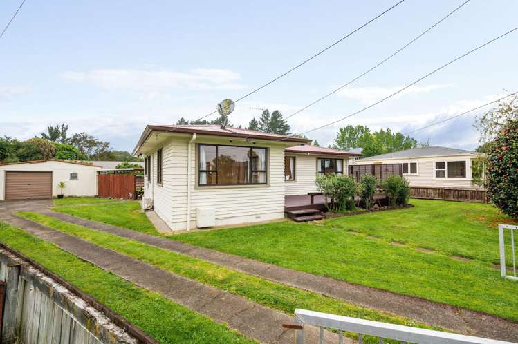 66 Southsea Crescent Silverdale_19