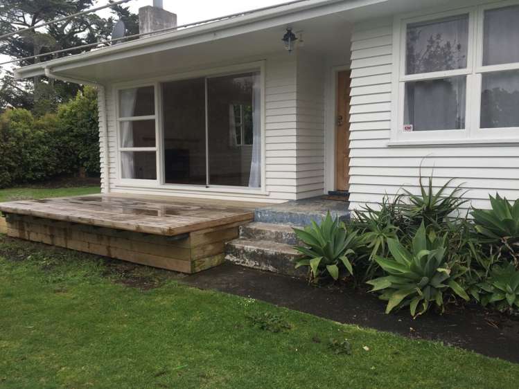 18 Clinton Avenue Te Atatu Peninsula_2