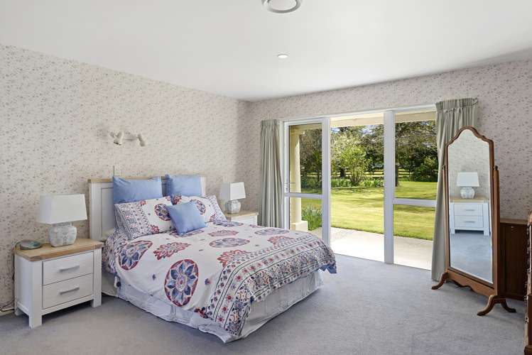 100 School Road Yaldhurst_11