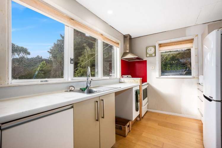 112 Hine Road Wainuiomata_18