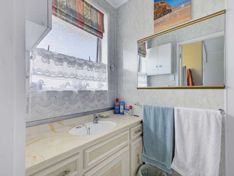 84A Broadway Stratford_24
