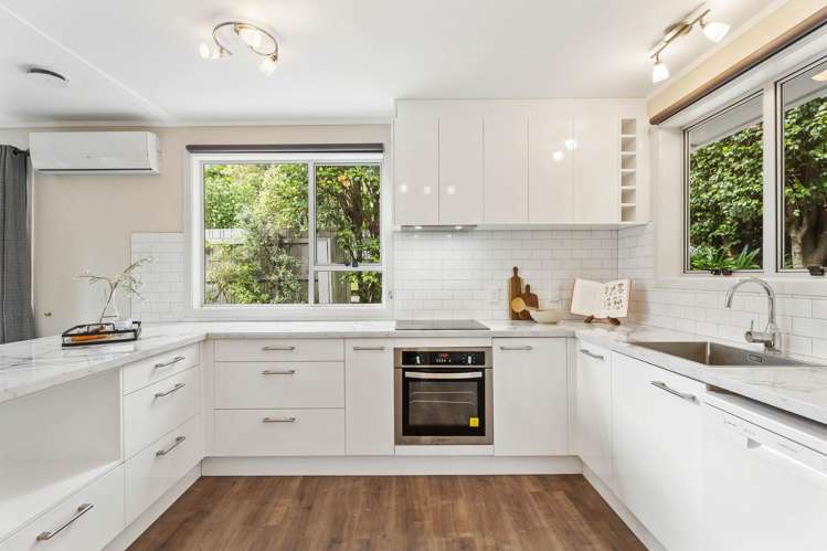 10 Kawaka Street Titirangi_5