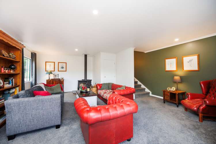 9 No 1 Line Pohangina_14