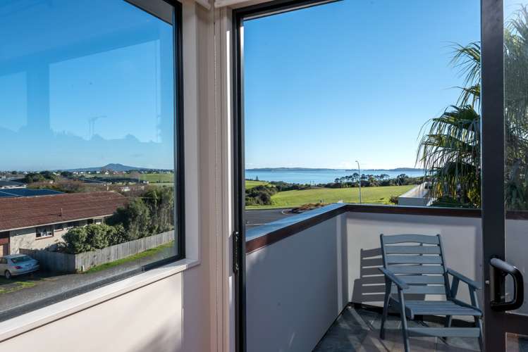 2a Murvale Drive Bucklands Beach_11