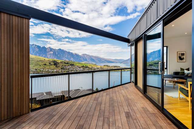 13 Olivers Place Queenstown_3