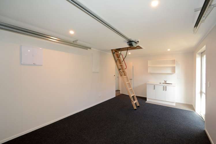 17 Connor Place Taieri Mouth_13